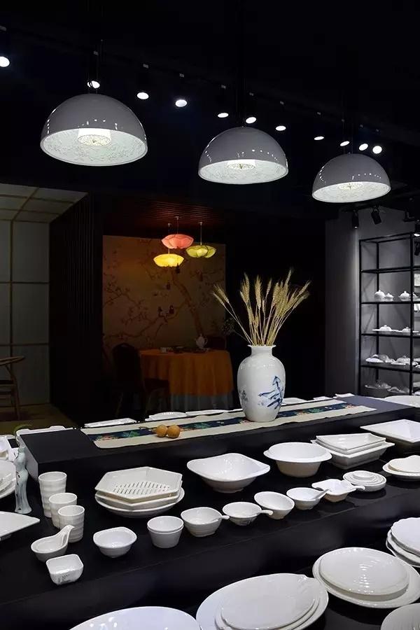 陶瓷餐具展厅设计